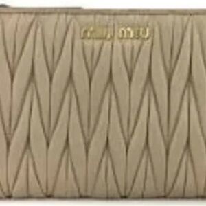 ♦️♦️Miu Miu Gorgeous gathered long leather matelasse tan wallet